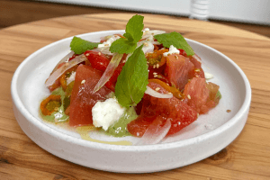 Tomato Tahina Salad (V) / トマトとタヒニのサラダ（ベジタリアン）/ سلطة الطماطم بالطحينة (نباتي)