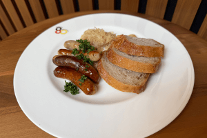 „Rostbratwürste Nürnberger Art“ / 「ニュルンベルク風焼きソーセージ」 / “Nuremberg grilled sausages”