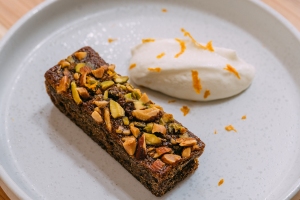 Date Cake / デーツケーキ（ベジタリアン）/ كعكة التمر (نباتي) 